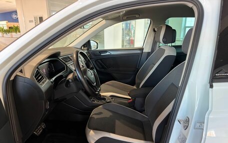 Volkswagen Tiguan II, 2020 год, 2 660 000 рублей, 12 фотография