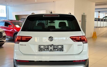 Volkswagen Tiguan II, 2020 год, 2 660 000 рублей, 7 фотография