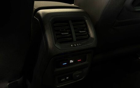 Volkswagen Tiguan II, 2020 год, 2 660 000 рублей, 19 фотография