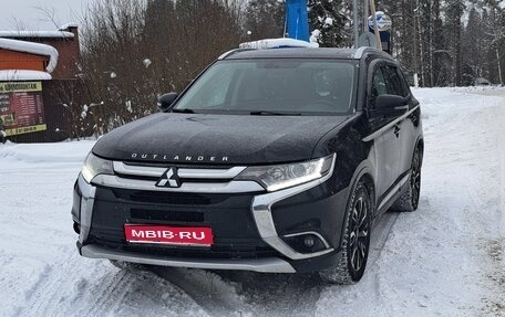 Mitsubishi Outlander III рестайлинг 3, 2016 год, 1 750 000 рублей, 1 фотография