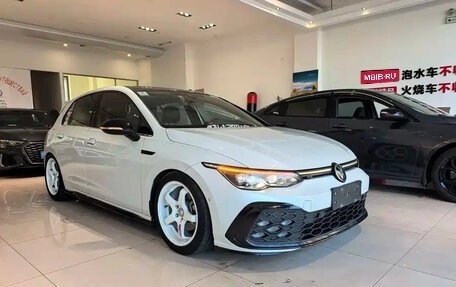 Volkswagen Golf VIII, 2023 год, 1 710 013 рублей, 1 фотография