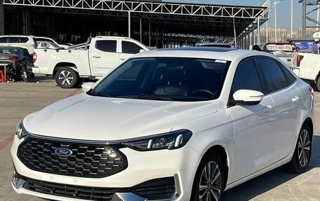 Ford Escort, 2022 год, 1 107 000 рублей, 1 фотография