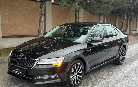 Skoda Superb III рестайлинг, 2025 год, 2 880 000 рублей, 1 фотография