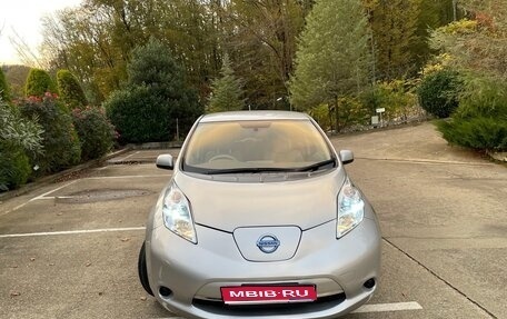 Nissan Leaf I, 2012 год, 600 000 рублей, 1 фотография