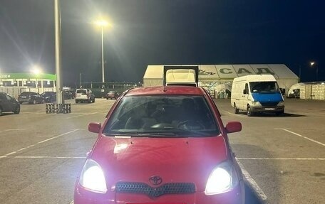 Toyota Yaris I рестайлинг, 1999 год, 280 000 рублей, 1 фотография