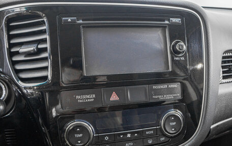 Mitsubishi Outlander III рестайлинг 3, 2013 год, 1 999 000 рублей, 20 фотография