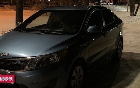 KIA Rio III рестайлинг, 2013 год, 700 000 рублей, 3 фотография