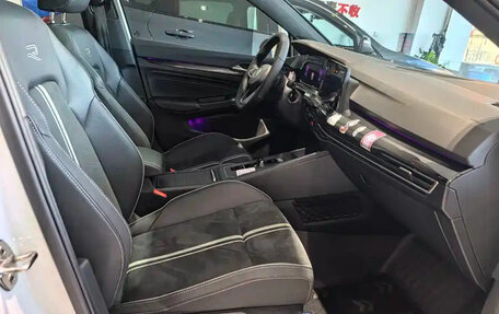 Volkswagen Golf VIII, 2023 год, 1 710 013 рублей, 17 фотография