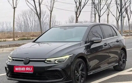 Volkswagen Golf VIII, 2022 год, 1 650 013 рублей, 3 фотография