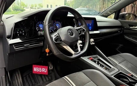 Volkswagen Golf VIII, 2023 год, 1 710 013 рублей, 8 фотография