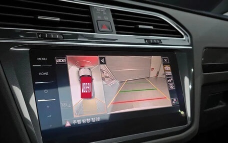 Volkswagen Tiguan II, 2022 год, 2 450 000 рублей, 12 фотография