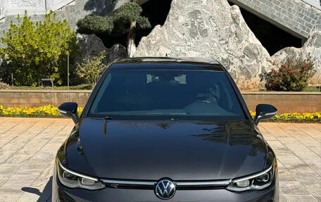 Volkswagen Golf VIII, 2022 год, 1 588 013 рублей, 2 фотография