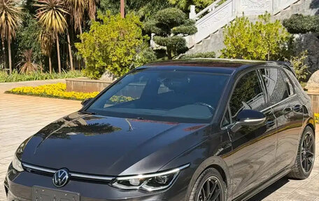 Volkswagen Golf VIII, 2022 год, 1 588 013 рублей, 3 фотография