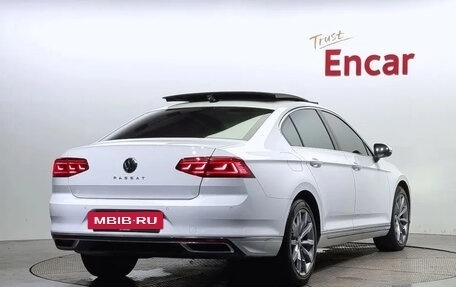 Volkswagen Passat B8 рестайлинг, 2022 год, 1 694 000 рублей, 3 фотография