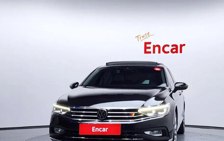 Volkswagen Passat B8 рестайлинг, 2022 год, 1 756 000 рублей, 2 фотография