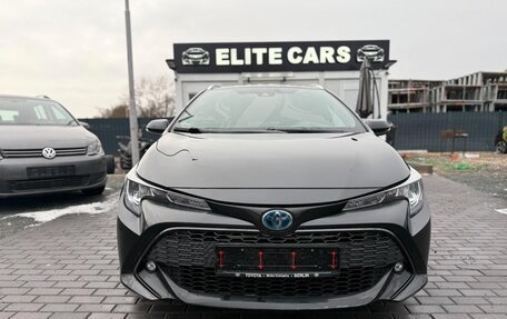 Toyota Corolla, 2023 год, 2 000 000 рублей, 2 фотография