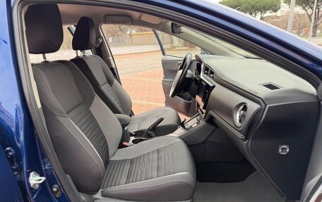 Toyota Auris II, 2018 год, 2 198 000 рублей, 11 фотография