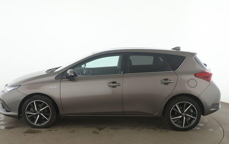 Toyota Auris II, 2018 год, 2 040 000 рублей, 2 фотография