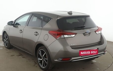 Toyota Auris II, 2018 год, 2 040 000 рублей, 3 фотография