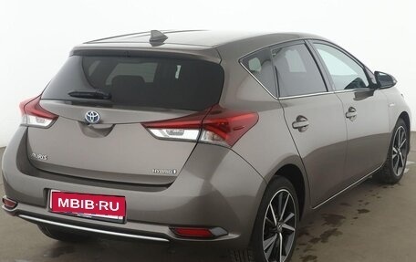 Toyota Auris II, 2018 год, 2 040 000 рублей, 5 фотография
