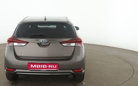 Toyota Auris II, 2018 год, 2 040 000 рублей, 4 фотография