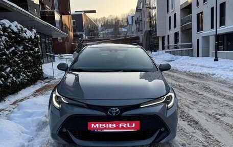 Toyota Corolla, 2022 год, 2 135 000 рублей, 2 фотография