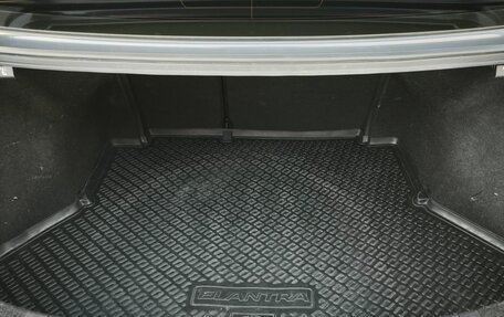 Hyundai Elantra VI рестайлинг, 2019 год, 1 360 000 рублей, 12 фотография