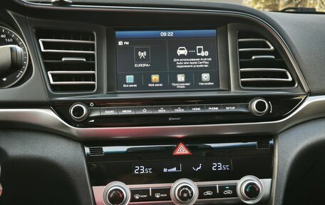 Hyundai Elantra VI рестайлинг, 2019 год, 1 360 000 рублей, 16 фотография