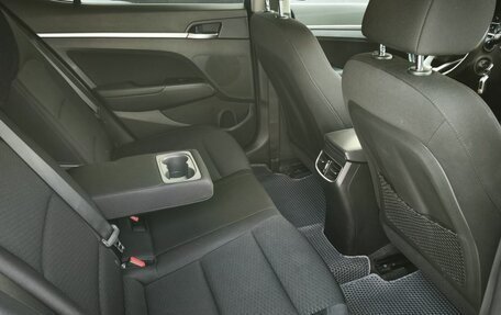 Hyundai Elantra VI рестайлинг, 2019 год, 1 360 000 рублей, 18 фотография