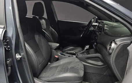 Hyundai Kona I, 2022 год, 1 550 000 рублей, 11 фотография