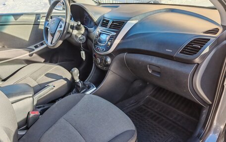 Hyundai Solaris II рестайлинг, 2012 год, 638 000 рублей, 14 фотография