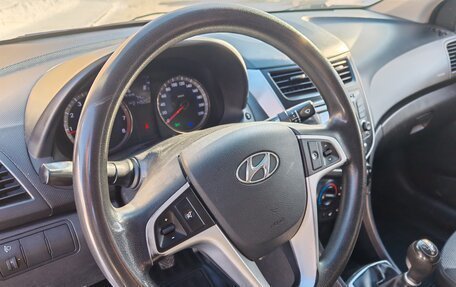 Hyundai Solaris II рестайлинг, 2012 год, 638 000 рублей, 15 фотография