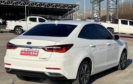 Ford Escort, 2022 год, 1 107 000 рублей, 6 фотография