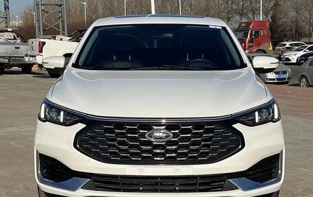 Ford Escort, 2022 год, 1 107 000 рублей, 2 фотография