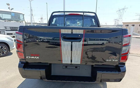 Isuzu D-Max, 2025 год, 5 900 000 рублей, 4 фотография