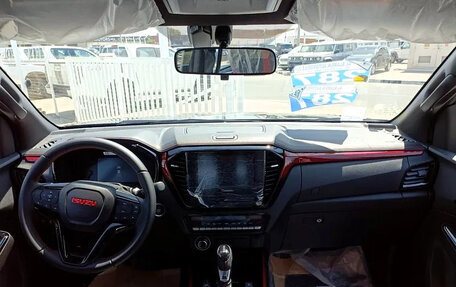 Isuzu D-Max, 2025 год, 5 900 000 рублей, 6 фотография