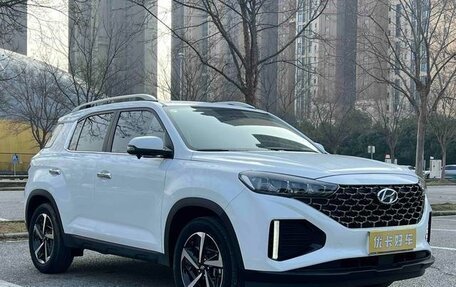 Hyundai ix35, 2022 год, 1 300 000 рублей, 2 фотография