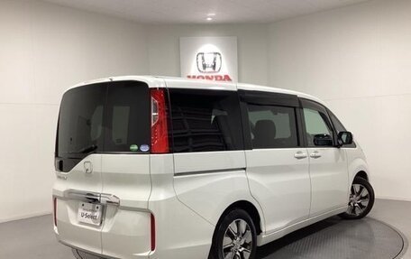 Honda Stepwgn IV, 2021 год, 1 710 000 рублей, 3 фотография