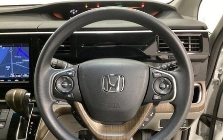 Honda Stepwgn IV, 2021 год, 1 710 000 рублей, 5 фотография