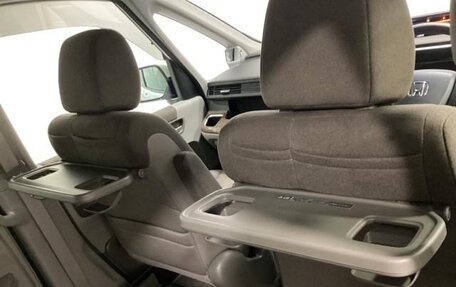 Honda Stepwgn IV, 2021 год, 1 710 000 рублей, 14 фотография