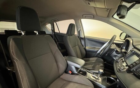 Toyota RAV4, 2016 год, 2 350 000 рублей, 10 фотография