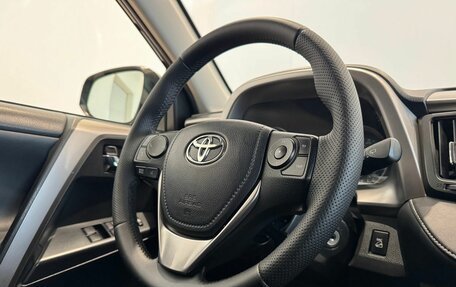Toyota RAV4, 2016 год, 2 350 000 рублей, 15 фотография