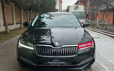 Skoda Superb III рестайлинг, 2025 год, 2 880 000 рублей, 2 фотография