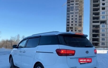 KIA Carnival III, 2018 год, 3 149 000 рублей, 3 фотография