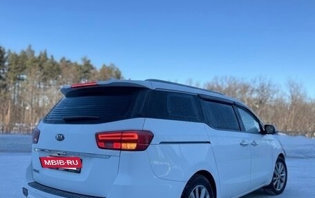 KIA Carnival III, 2018 год, 3 149 000 рублей, 5 фотография