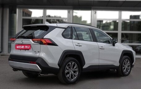 Toyota RAV4, 2025 год, 4 290 000 рублей, 6 фотография