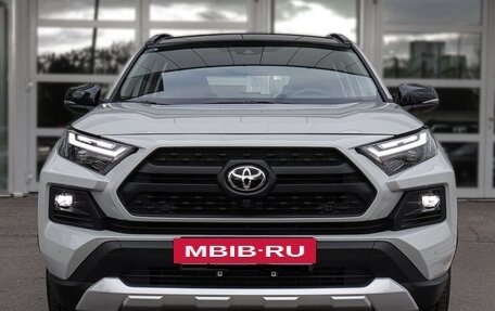 Toyota RAV4, 2025 год, 4 290 000 рублей, 2 фотография