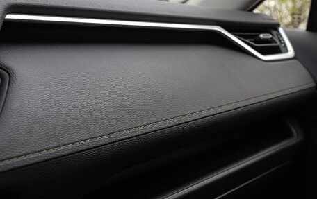 Toyota RAV4, 2025 год, 4 290 000 рублей, 17 фотография