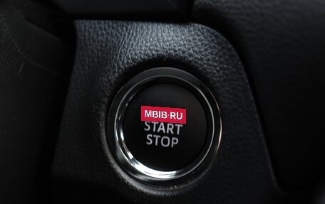 Toyota RAV4, 2025 год, 4 290 000 рублей, 18 фотография