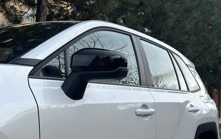 Toyota RAV4, 2025 год, 4 640 000 рублей, 13 фотография